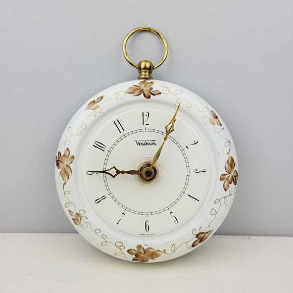 Vintage Verichron Metal Wall Clock Hand Painted w/ Original Cord Tested Working - Picture 1 of 10